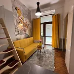 Parrot Apartment Main Station Cracow